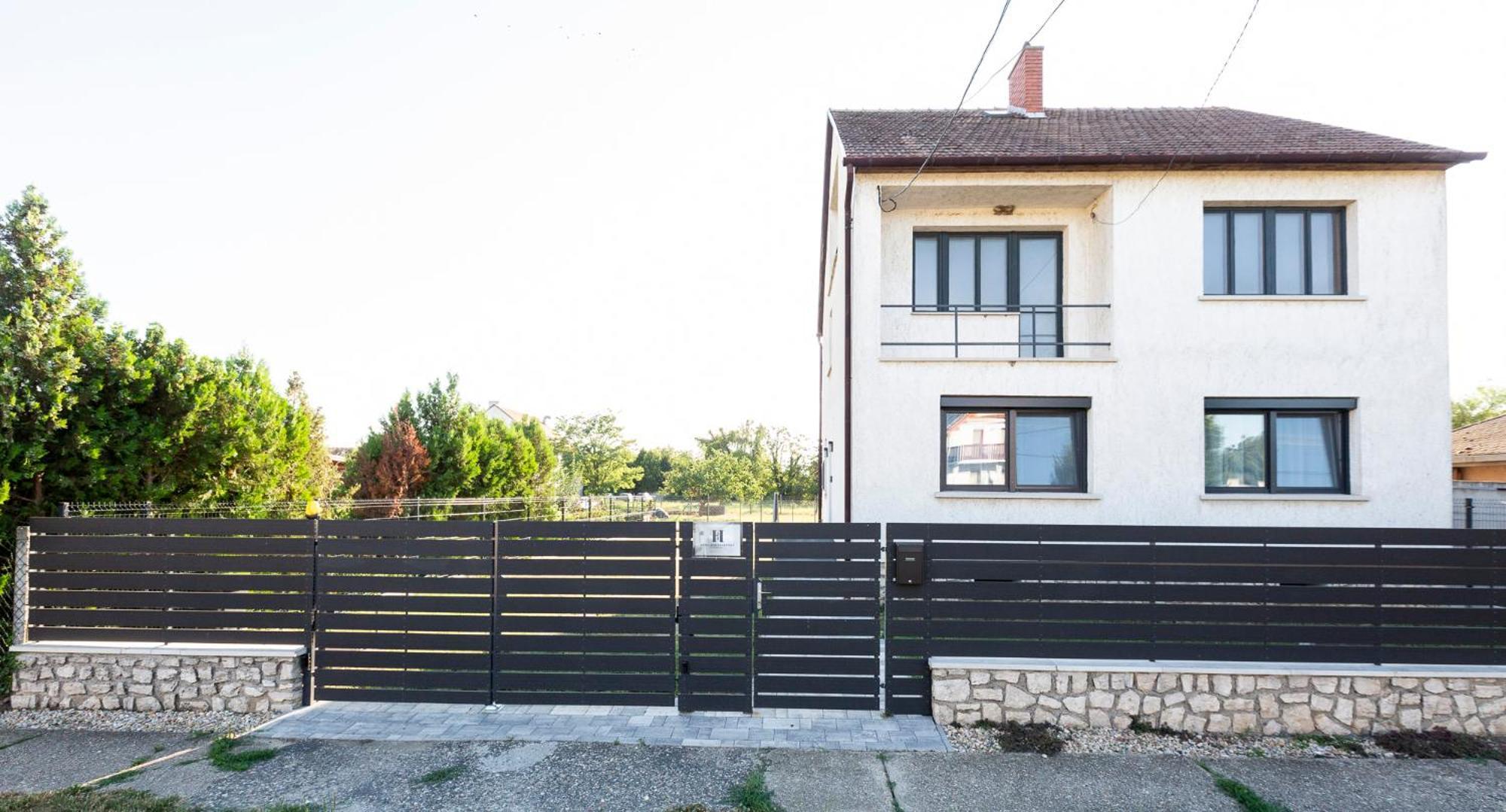 Horvath Apartman Fertőd エクステリア 写真