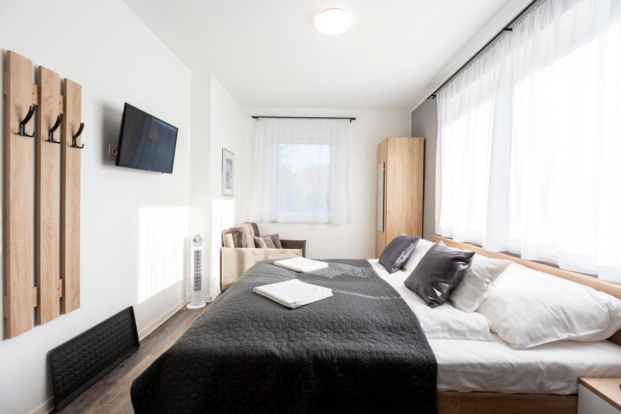 Horvath Apartman Fertőd エクステリア 写真